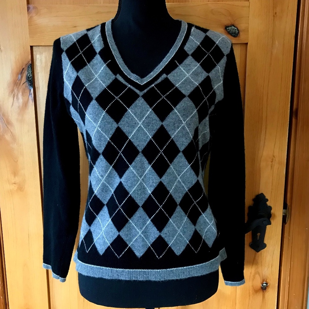 100% very soft cashmere sweater